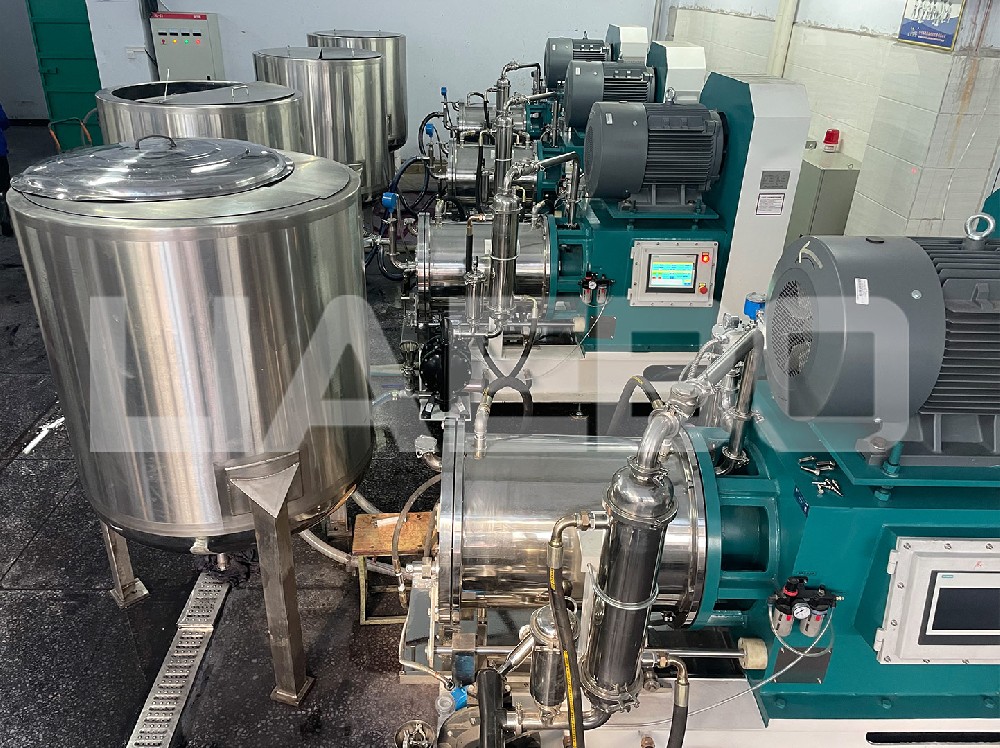 河南某陶瓷墨水廠100L砂磨機調(diào)試成功