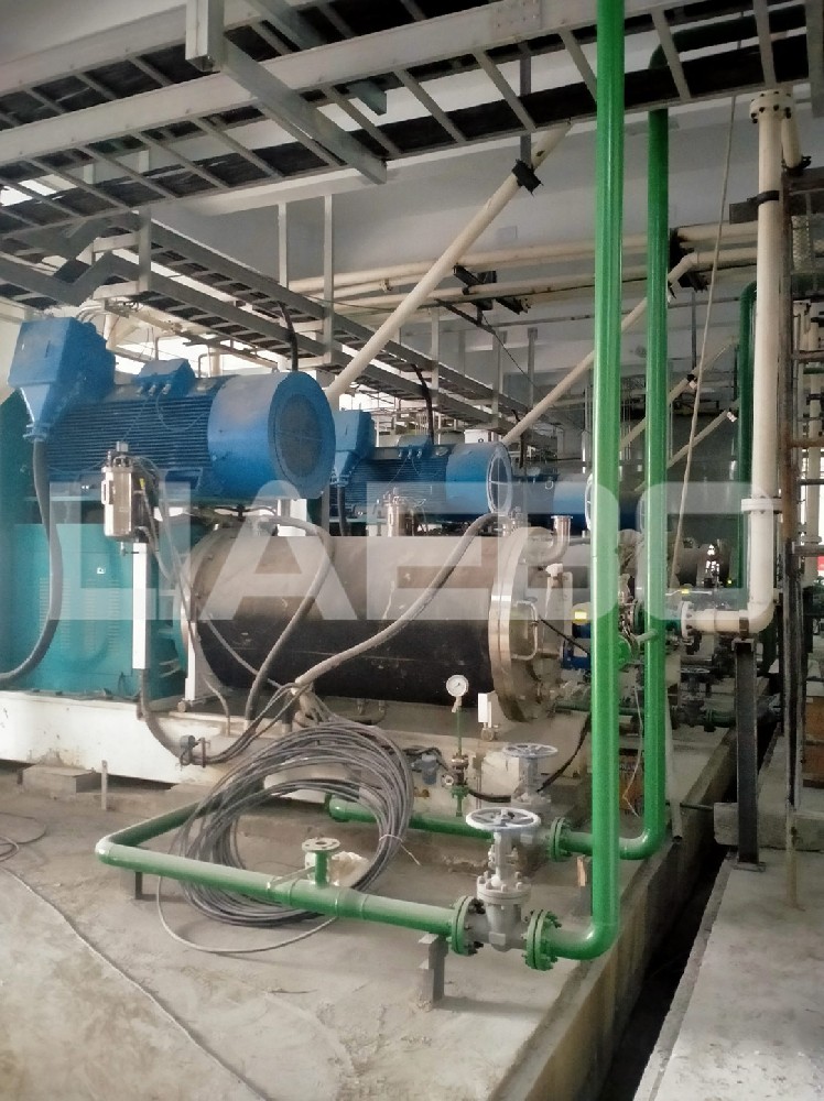 四川某大型鈦白粉企業(yè)1000L臥式砂磨機(jī)調(diào)試成功