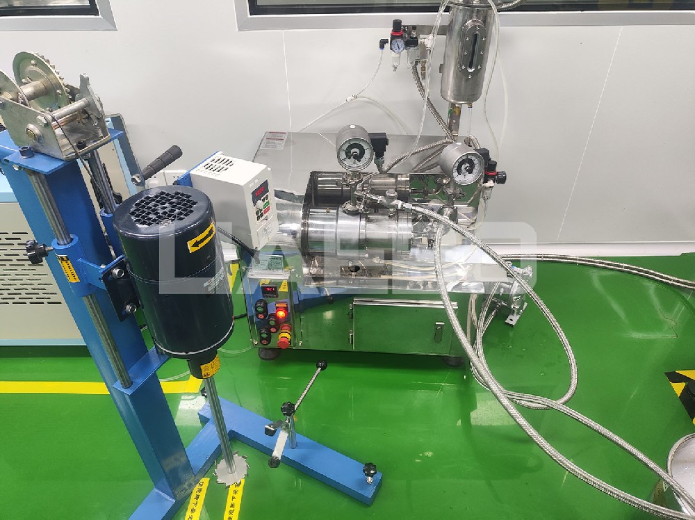 浙江某有限公司1L實(shí)驗(yàn)室納米砂磨機(jī)調(diào)試成功