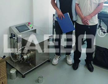 河南某研究所（納米材料）0.3L實(shí)驗(yàn)室砂磨機(jī)